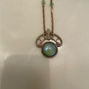 Lovely Victorian-like pendant in green